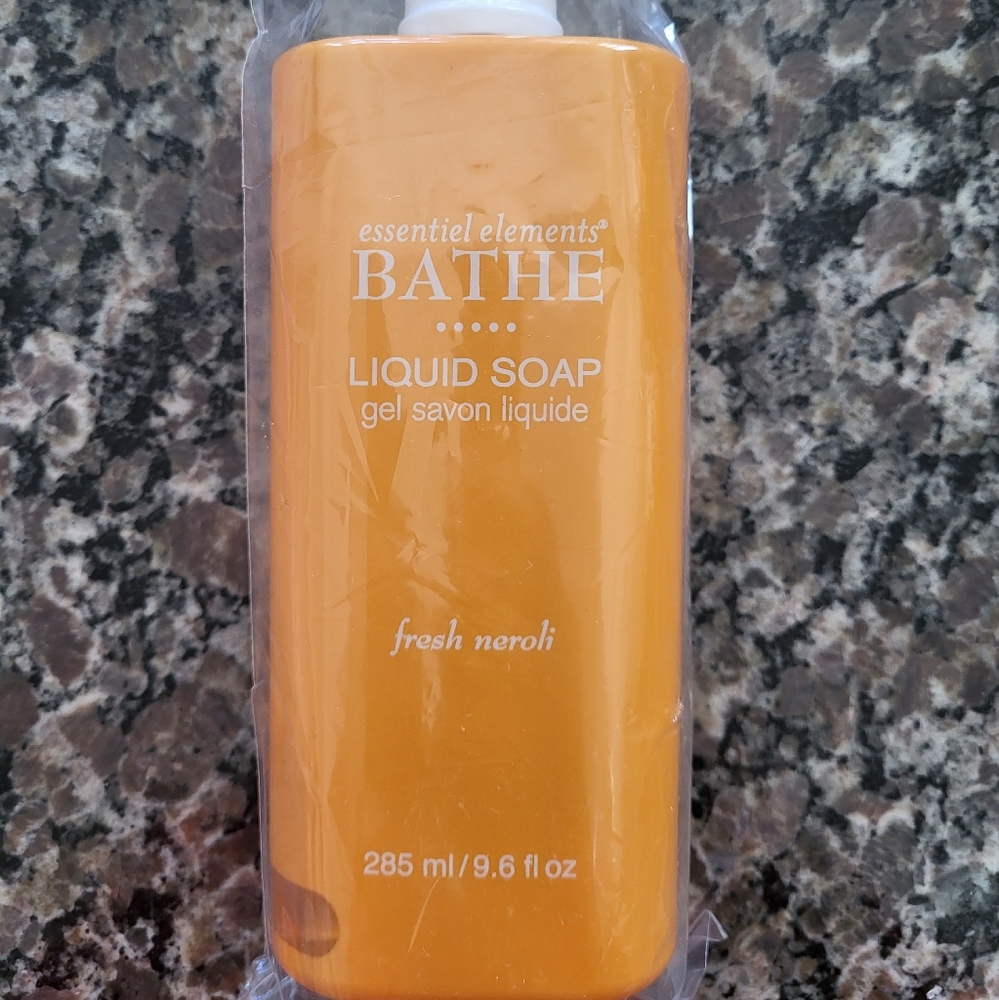 Essential Elements BATHE LQUID SOAP FRESH Neroli 9.6 fl oz new in pump